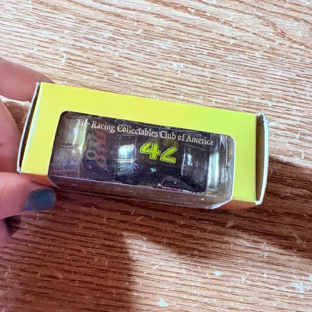 1992 Racing Champions Kyle Petty #42 Mello Yellow Grand Prix Diecast Car #2